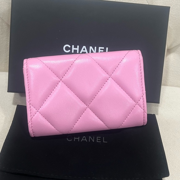New🔥Chanel 19 small flap wallet - Picture 5 of 9